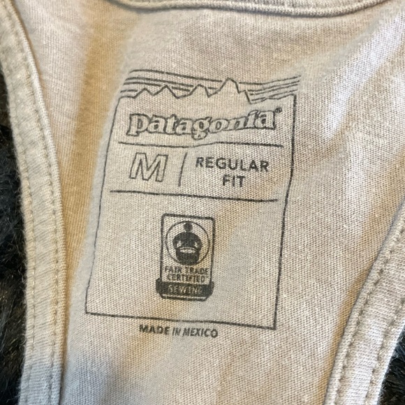 Patagonia Bear Tank Top - Picture 4 of 4